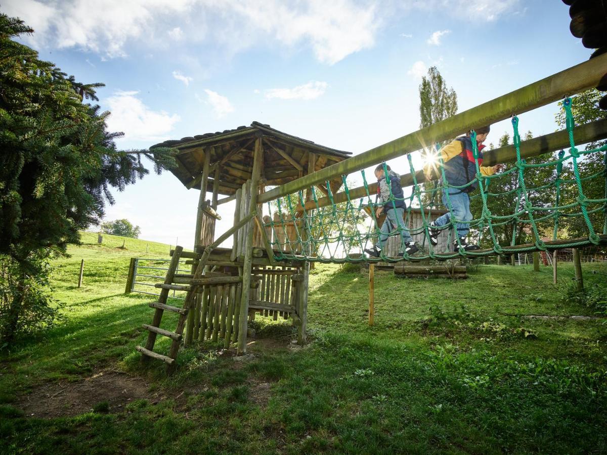 Erlebnisland Grizzlybaer Hotel Langenbuhl Exterior photo